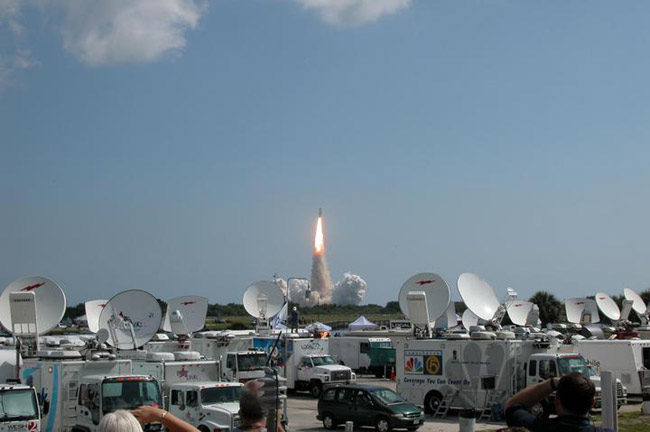 NASA Returns to Flight as Discovery Reaches Orbit